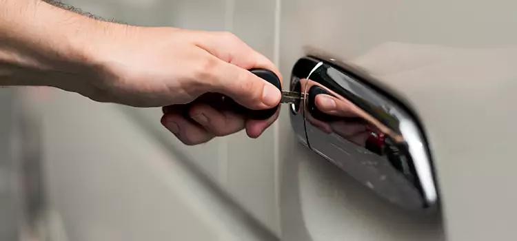 Why Choose Our Auto Locksmith Team in Vicksburg, MS?