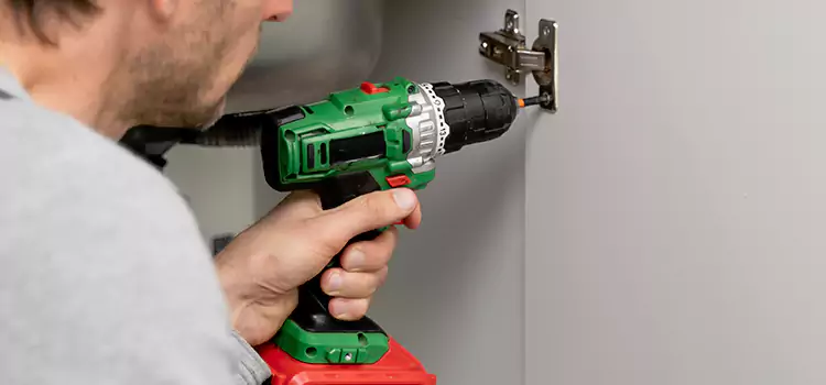 Commercial Door Hinge Repair Vicksburg